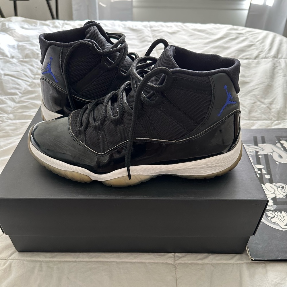 Jordan 11 space jam
